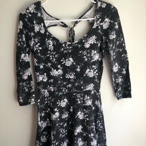 American Eagle grey floral skater dress